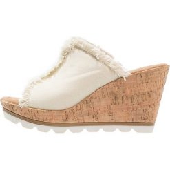 Chodaki damskie: Minnetonka YORK Klapki natural