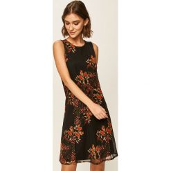 Desigual - Sukienka. Czarne sukienki damskie Desigual, s, z elastanu, casualowe, z okrągłym kołnierzem, mini, proste. Za 399,90 zł.