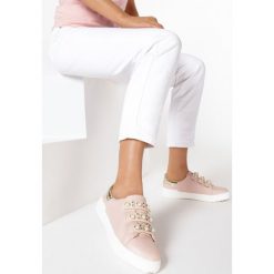 Różowe Buty Sportowe No Alibi. Różowe buty sportowe damskie Born2be, bez wzorów, bez zapięcia. W wyprzedaży za 29,99 zł.