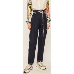 Desigual - Spodnie. Niebieskie spodnie damskie Desigual, s, w paski, z lyocellu, z podwyższonym stanem. Za 499,90 zł.