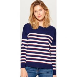 Sweter w paski - Niebieski. Niebieskie swetry damskie Mohito, m, w paski, bez rękawów, bez kaptura. W wyprzedaży za 39,99 zł.