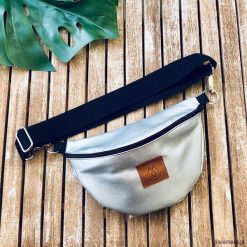 Nerka / torebka Mili Belt Bag L - czarna pantera. Czarne nerki damskie Pakamera, bez wzorów, ze skóry, bez dodatków. Za 149,00 zł.