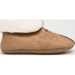 Soxo - Kapcie. Brązowe kapcie damskie marki Soxo, z materiału. Za 64,99 zł.