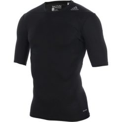 MĘSKA KOSZULKA ADIDAS TECHFIT SS (S). Koszulki męskie Adidas, s, bez wzorów, bez kołnierzyka, bez rękawów. W wyprzedaży za 69,99 zł.