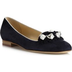 Buty damskie. Brązowe baleriny damskie Wittchen, z aplikacjami, ze skóry, eleganckie, bez obcasa. W wyprzedaży za 349,90 zł.