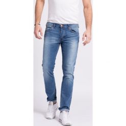 Wrangler - Jeansy Spencer Fired Up. Niebieskie jeansy męskie Wrangler, m. Za 329,90 zł.