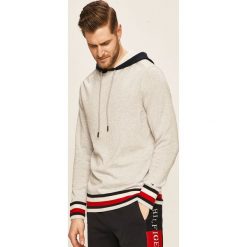 Tommy Hilfiger - Sweter. Szare swetry męskie TOMMY HILFIGER, s, z aplikacjami, z bawełny, z kapturem, z kapturem. Za 599,90 zł.