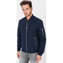 Jack & Jones Rush Kurtka Niebieski. Niebieskie płaszcze męskie Jack & Jones, na wiosnę, s, bez wzorów, z poliesteru, bez kaptura. Za 175,95 zł.