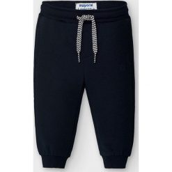 Mayoral - Spodnie dziecięce 68-98 cm. Zielone dresy chłopięce Mayoral, bez wzorów, z elastanu. Za 43,90 zł.