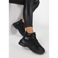 Czarne Sneakersy Iphasa. Czarne sneakersy damskie Born2be. Za 139,99 zł.