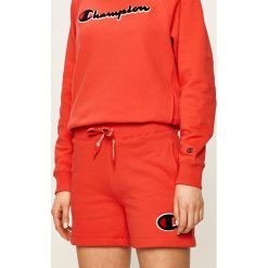 Champion - Szorty. Czerwone szorty damskie Champion, s, z aplikacjami, z bawełny, casualowe. W wyprzedaży za 139,90 zł.