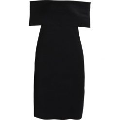 Club Monaco CHAVELLE Sukienka z dżerseju black. Czarne sukienki damskie marki Club Monaco, bez wzorów, z wiskozy, bez kołnierzyka, bez rękawów. W wyprzedaży za 809,40 zł.