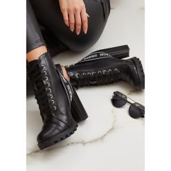 Czarne Botki Bossy Girl. Czarne botki damskie Renee, ze skóry, na wysokim obcasie, na obcasie, na zamek. Za 159,99 zł.