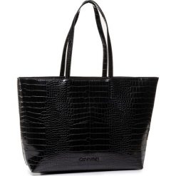 Torebka CALVIN KLEIN - Ck Must Shopper Md Croc K60K606471 BAX. Czarne torby damskie na zakupy Calvin Klein, bez wzorów, ze skóry ekologicznej, klasyczne, na ramię, bez dodatków. W wyprzedaży za 599,00 zł.