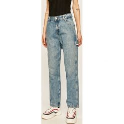 Tommy Jeans - Jeansy Carpenter. Niebieskie jeansy damskie Tommy Jeans, l, z podwyższonym stanem. W wyprzedaży za 359,90 zł.