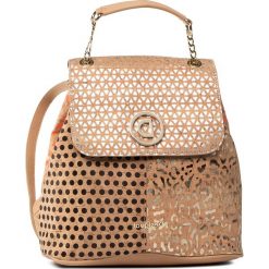 Plecak DESIGUAL - 20SAKO03 6083. Pomarańczowe plecaki damskie Desigual, bez wzorów, ze skóry ekologicznej, eleganckie, bez dodatków. Za 449,00 zł.