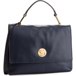 Torebka COCCINELLE - DD0 Liya E1 DD0 18 01 01 Bleu/Noir 726. Niebieskie torebki klasyczne damskie Coccinelle, bez wzorów, ze skóry, eleganckie, na ramię, bez dodatków. W wyprzedaży za 1199,00 zł.