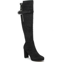 Kozaki GUESS - Abalene2 FL8AB2 ESU11 BLACK. Czarne kozaki damskie Guess, ze skóry ekologicznej, przed kolano, na wysokim obcasie, bez zapięcia. Za 859,00 zł.