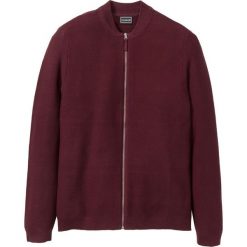 Sweter rozpinany z zamkiem bonprix czerwony klonowy. Czerwone swetry męskie bonprix, s, bez wzorów, bez kołnierzyka, bez kaptura. Za 37,99 zł.