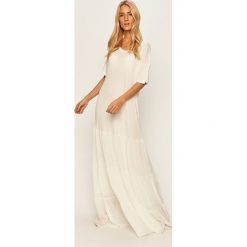 Twinset - Sukienka. Czarne sukienki damskie Twinset, na co dzień, s, bez wzorów, z poliesteru, casualowe, z okrągłym kołnierzem, z krótkim rękawem, krótkie, mini, rozkloszowane. Za 1019,00 zł.