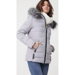 Szara Kurtka Ferntree. Szare kurtki sportowe damskie Born2be, na zimę, xl, bez wzorów, z futra, długie, bez kaptura. Za 209,99 zł.