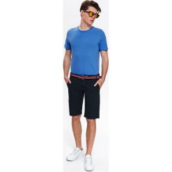 T-shirt gładki dopasowany. Szare t-shirty męskie Top Secret, m, bez wzorów, z bawełny, z okrągłym kołnierzem, krótkie. W wyprzedaży za 9,99 zł.