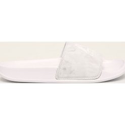 Reebok - Klapki. Białe klapki damskie Reebok, bez wzorów, z gumy, bez obcasa. Za 69,90 zł.