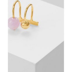 Vibe Harsløf LANA EARCLIP Kolczyki goldcoloured. Żółte kolczyki damskie marki Vibe Harsløf. Za 389,00 zł.