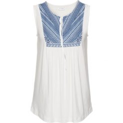 Top z nadrukiem bonprix biel wełny - niebieski wzorzysty. Białe topy damskie bonprix, z nadrukiem, z wełny. Za 24,99 zł.