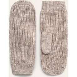 Vero Moda - Rękawiczki. Brązowe rękawiczki damskie Vero Moda, bez wzorów, z poliesteru. W wyprzedaży za 49,90 zł.