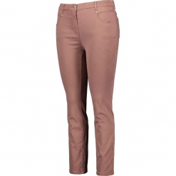 Dżinsy - Slim fit - w kolorze brudnego różu. Czerwone jeansy damskie relaxed fit marki SAMOON. W wyprzedaży za 173,95 zł.