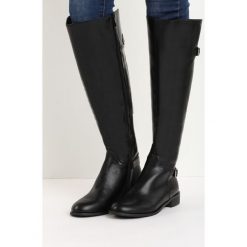 Buty zimowe damskie: Czarne Kozaki Real Beauty