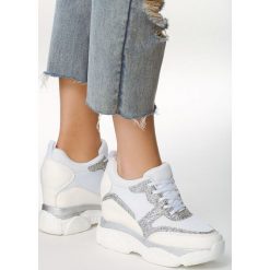 Białe Sneakersy Harbor. Białe koturny damskie Born2be, z materiału. Za 119,99 zł.