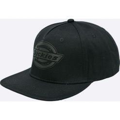 Dickies - Czapka. Szare czapki z daszkiem męskie marki Dickies, na zimę, z dzianiny. W wyprzedaży za 99,90 zł.