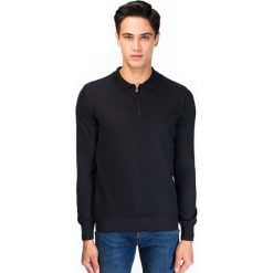 Sweter w kolorze czarnym. Czarne swetry męskie GALVANNI, m, bez wzorów, z wełny, polo, bez kaptura. W wyprzedaży za 249,95 zł.