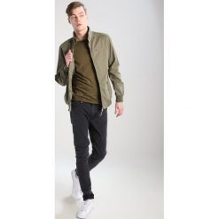 Samsøe & Samsøe TRAVIS Jeansy Slim Fit smoke. Szare jeansy męskie Samsøe & Samsøe. Za 499,00 zł.