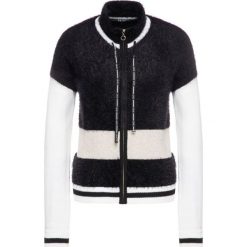 Sweter Liu Jo Sport T69070 12540. Czarne swetry damskie Liu Jo Sport, xl, bez wzorów, z poliesteru, klasyczne, bez rękawów, bez kaptura. W wyprzedaży za 379,00 zł.