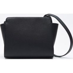 Torebka na ramię - Czarny. Czarne torby damskie na zakupy marki Cropp. Za 49,99 zł.