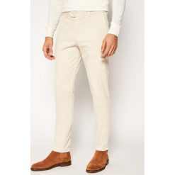 Spodnie materiałowe Oscar Jacobson Denz 5170 7548. Brązowe jeansy męskie Oscar Jacobson, m, bez wzorów. Za 749,00 zł.