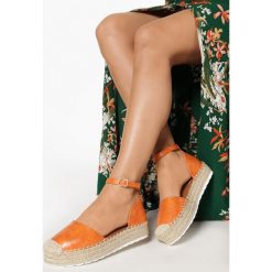 Pomarańczowe Espadryle Aerilila. Pomarańczowe espadryle damskie Born2be, bez wzorów, bez obcasa. W wyprzedaży za 89,99 zł.