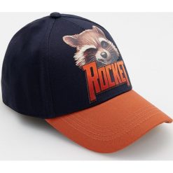 Czapka z daszkiem Rocket Raccoon - Granatowy. Niebieskie czapki męskie Reserved, bez wzorów. Za 35,99 zł.
