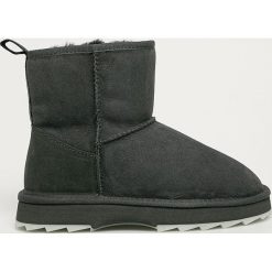 Emu Australia - Śniegowce zamszowe Sharky Mini. Szare śniegowce damskie EMU Australia, z wełny, bez zapięcia. Za 679,90 zł.