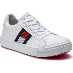 Sneakersy TOMMY HILFIGER - Low Cut Lace-Up Sneaker T3B4-30320-0625 D White 100. Białe półbuty dziewczęce TOMMY HILFIGER, na sznurówki. Za 299,00 zł.