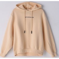 Bluza oversize z napisem -. Bluzy damskie Cropp, s, z napisami, bez rękawów, bez kaptura. Za 89,99 zł.