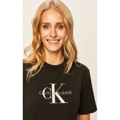 Calvin Klein Jeans - T-shirt. Białe bluzki damskie Calvin Klein Jeans, s, z nadrukiem, z elastanu, casualowe, z okrągłym kołnierzem, z krótkim rękawem. W wyprzedaży za 129,90 zł.
