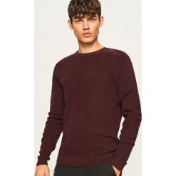 Sweter - Bordowy. Czerwone swetry klasyczne męskie marki Reserved, l. Za 99,99 zł.