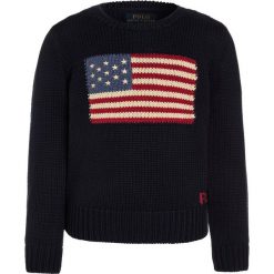 Polo Ralph Lauren AMERICAN Sweter light indigo. Niebieskie swetry chłopięce marki Polo Ralph Lauren, z bawełny, polo. W wyprzedaży za 298,35 zł.