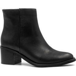 Czarne skórzane botki na klocku w cholewce zamek 274A. Czarne botki damskie Neścior, ze skóry, eleganckie, bez obcasa, na obcasie, na zamek. W wyprzedaży za 289,00 zł.