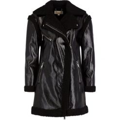 Płaszcz zimowy MICHAEL Michael Kors MF92J1A9RL. Czarne płaszcze damskie MICHAEL Michael Kors, na zimę, l, bez wzorów, ze skóry ekologicznej. W wyprzedaży za 839,00 zł.