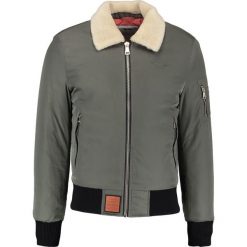 Bombers VERSMOLD Kurtka Bomber khaki. Brązowe kurtki męskie bomber Bombers, m, z materiału. Za 759,00 zł.